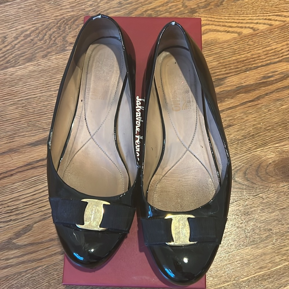 Ferragamo Varina Black Ballet Flats